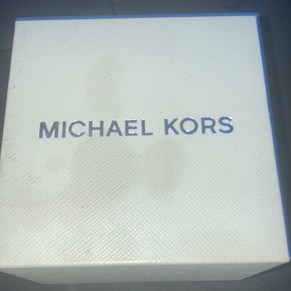 It’s a Michael kors watch mk5535 I think